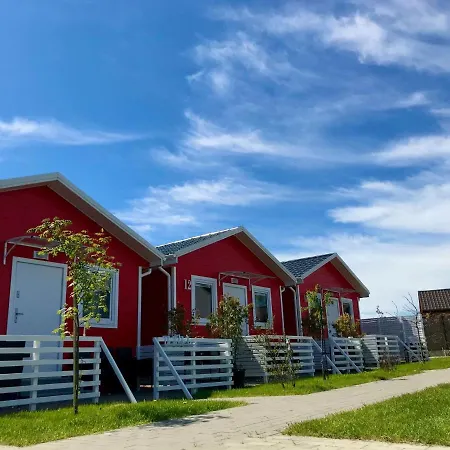 Single-story Homes, Pool, Playground * 萨比诺瓦